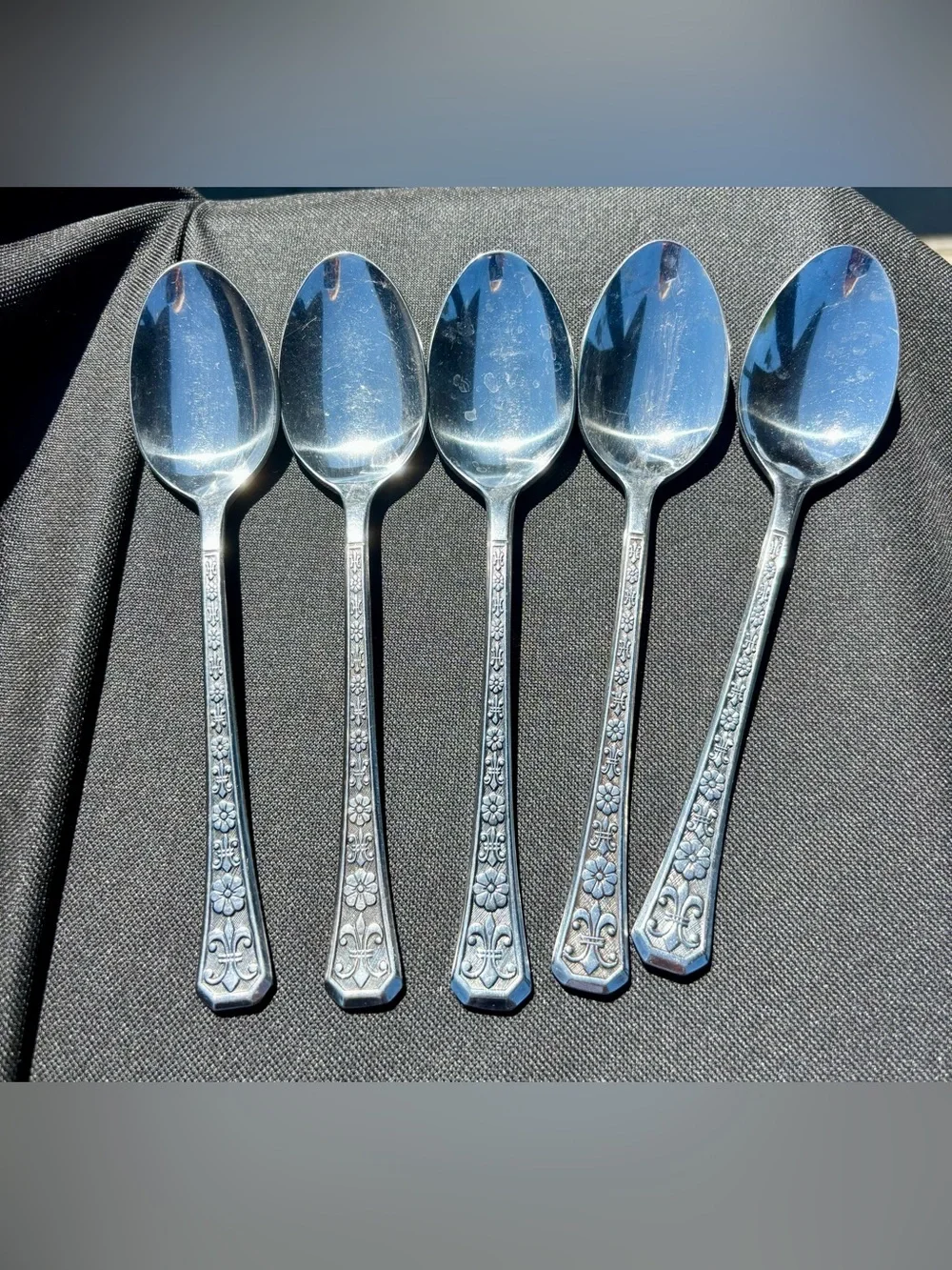(5) Interpur Stainless Flatware Japan FLORENZ 8 Petal Pattern Tablespoon